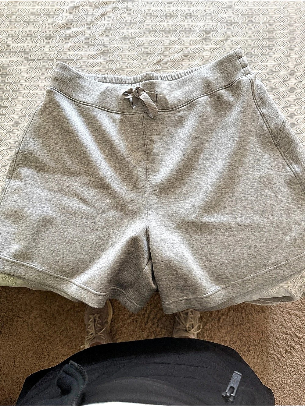 Spanx
Women's Gray Athletic Shorts Size Large/XL
